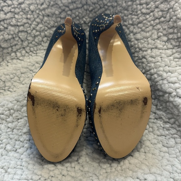 steve madden tristano  denim studded pump heels size 8M - Picture 9 of 11